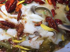 -江渔儿酸菜鱼专门店(明珠广场店)
