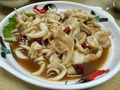 -崴海渔村(虹梅路店)