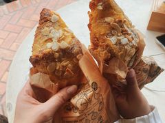 -Le Banneton Café French Bakery