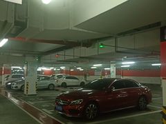 -久光百货-地下停车场