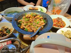 -聚鑫朋酸菜肥肠(九龙仓店)