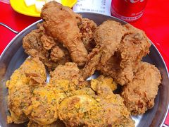 -BHC炸鸡(明洞总店)