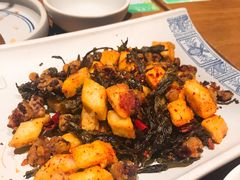 普洱茶炒包浆豆腐-云海肴·汽锅鸡·云南菜(天山百盛优客店)