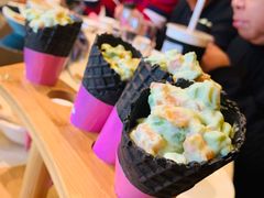三文鱼牛油果卷-新南华大酒店(长寿店)