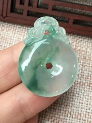 -北京七彩云南翡翠珠宝旗舰店(月坛店)