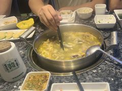 -一席地·本地鸡窝·杭帮鸡火锅(萧山银隆百货店)