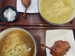 -百年老字号·观振兴蟹黄面·三虾面·苏式面(观前街富仁坊巷店)