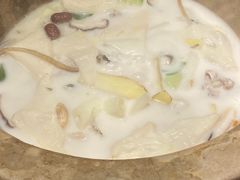 -滇香肴·云南菜蒸汽石锅鱼(云南北路店)