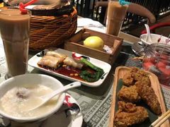 -粤港湾砂锅粥·宵夜(宝龙店)