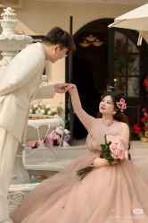 -喜爱高定婚纱摄影