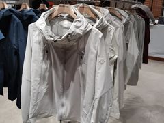-迪桑特DESCENTE(北京三里屯BLANC店)