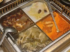 -巴渝瓦肆重庆鲜火锅(宝龙环湖店)