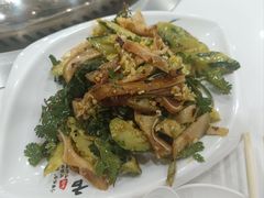 -哈尔滨东北铁锅炖(都督街店)