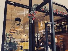 -彳亍咖啡·这里(水湾路店)