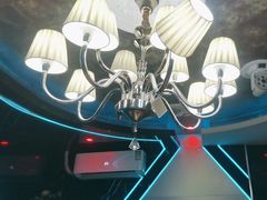 -路边边地标烧烤·川菜·小龙虾·音乐酒馆(良乡长虹店)