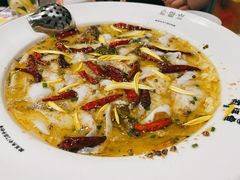 -渔语鱼新川菜Bistro(万象天地店)
