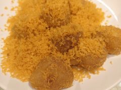 金沙脆虾丸子-唐拉雅秀酒店-唐苑中餐厅