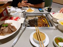 -海底捞火锅(宝龙广场夜宵主题店)