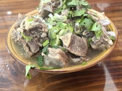 -陕北农家小吃风干羊肉剁荞面