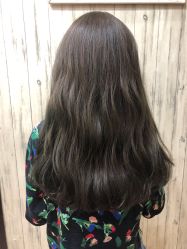 -首脑美发沙龙