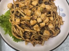 -六和聚传统烤鸭.天津菜(和平店)