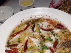-江渔儿酸菜鱼(万科东荟城店)