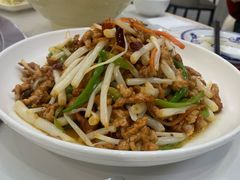 -丹水桥地锅鱼·翘嘴鲌·地方特色全鱼宴(丹江口大坝店)