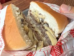 蘑菇牛肉汉堡-FATBURGER 特富客汉堡(外交公寓店)