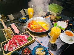 -湊湊火锅·茶憩(打浦桥日月光店)