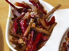 冷吃牛肉-兔行天下-鸿鹤鲜锅兔(中海国际店)