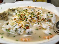 -鱼亨小鲜酸菜鱼(大信店)