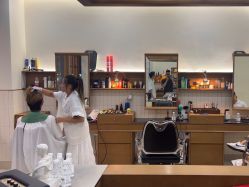 -MARTIN'S BARBER SHOP男士理发馆