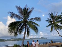 -JW万豪厨房餐厅·滨海草坪烧烤·海鲜·海景(三亚绿发山海天JW万豪酒店)