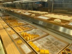 面包甜点陈列柜-泸溪河桃酥(欧尚店)