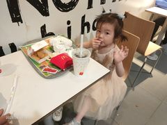 -麦当劳(世界城广场店)