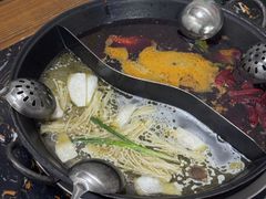 -重庆故事姊妹老火锅(财经学院店)