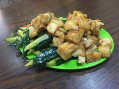 -内蒙焖面大盆骨餐馆(山大路店)