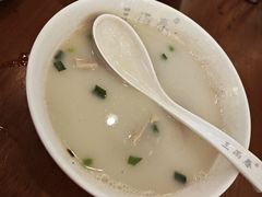 -三两春肚肺汤(崂山路店)