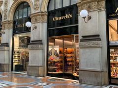 -文艺复兴百货(米兰大教堂广场店)