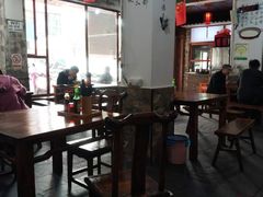 大堂-裕新楼粉面馆·石磨手工粉(四方坪店)