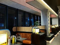 -铭牛烧肉·和牛海鲜自助(高新月牙湖店)