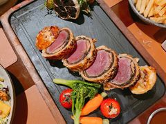 惠灵顿牛排-Golden Lily河内巴黎法越料理餐厅(建国西路店)