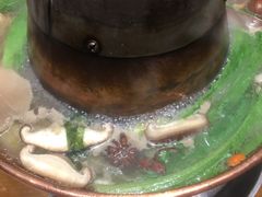 -年巴羊肉铺老铜锅(梅江店)