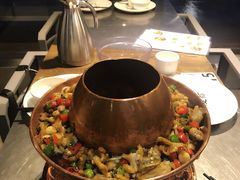 -龙巢盱眙龙虾·牛蛙·烧烤宵夜(八卦岭店)