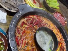 -黄潇洒老火锅(九眼桥宏济巷店)