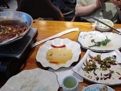 -梁姐啤酒鱼(兴坪古镇店)
