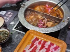 -牛YO寿喜烧·铁板烧和牛火锅自助(市府恒隆店)