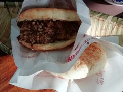 牛肉烧饼（多肉）-穆得·老周家牛肉烧饼(普利街店)