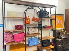 -小飞侠奢侈品回收 寄卖 养护(宝山宝龙广场店)