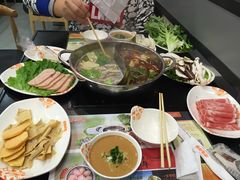 -呷哺呷哺(哈尔滨红博购物广场店)